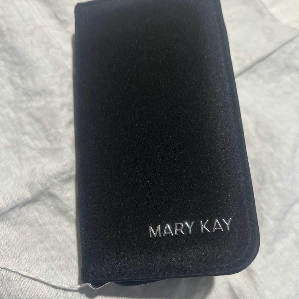Mary Kay Elegant Black Case